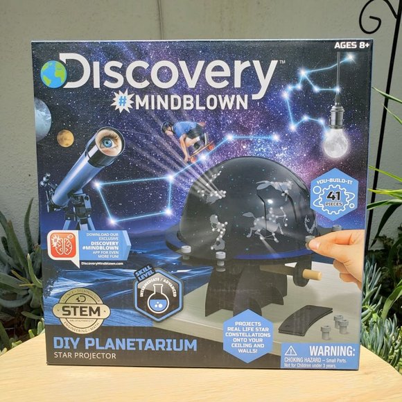 NEW Discovery Kids Solar Planetarium Kit, DIY Astronomy Set Stars Constellations - Picture 1 of 15